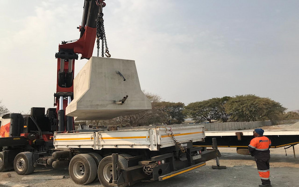 Bullnose barriers